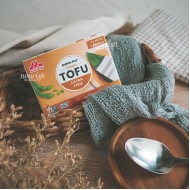 Mori-Nu Silken Tofu Extra Firm (Tahu Non GMO) 349 gram