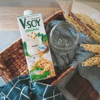 V-Soy Susu Kedelai Original ( VSoy Milk Non GMO) 1L